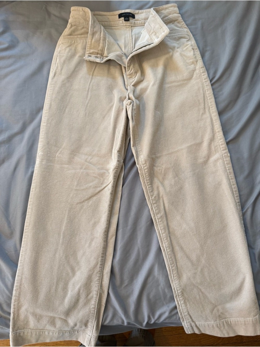 Ann Taylor Woman’s Casual Wide-Leg Corduroy Pants - Cream